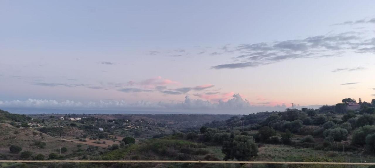 Casolare Del Toscano Country Rooms Caltagirone Bagian luar foto